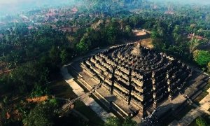 CANDI-BOROBUDUR