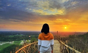PUNCAK-SOSOK