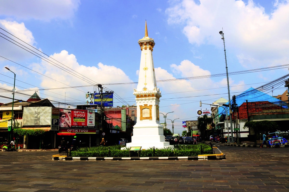 Tugu Jogja Lokasi Akses dan Harga Tiket Masuk 